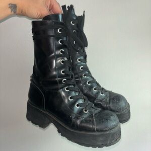 Platform boots